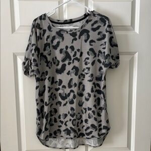 New Directions Gray and Black Graphic T-Shirt Relaxed Fit